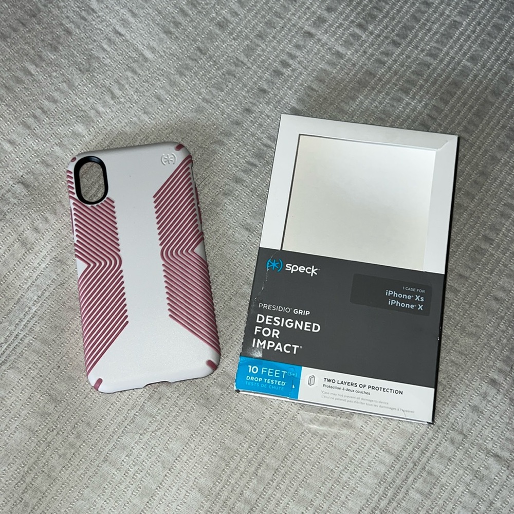 Speck iPhone Xs/ X Case New